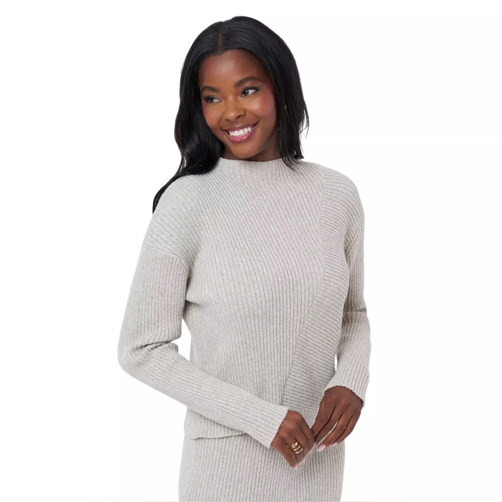 NWT Edited by Remi Bader Women's Ribbed Sweater